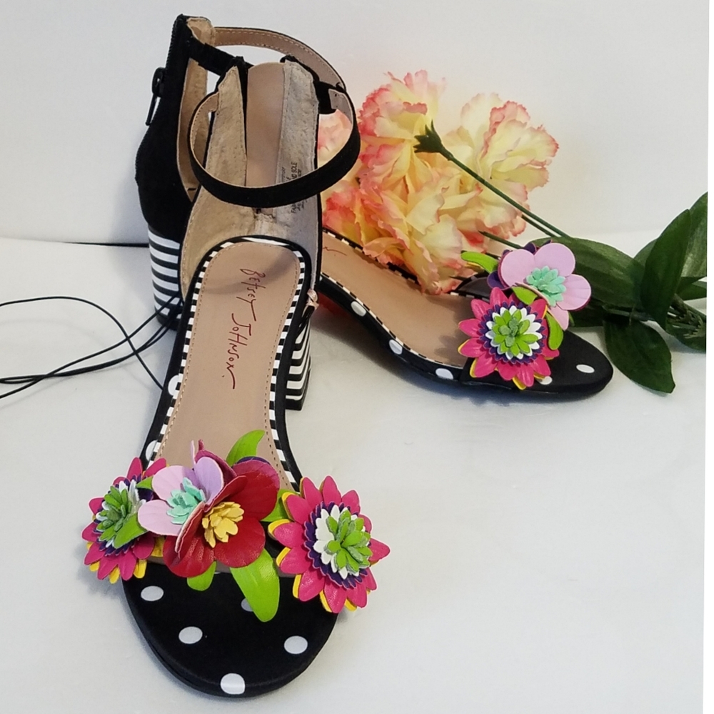 BETSEY JOHNSON INDY FLORAL SANDALS SHOES SZ - Picture 4 of 13